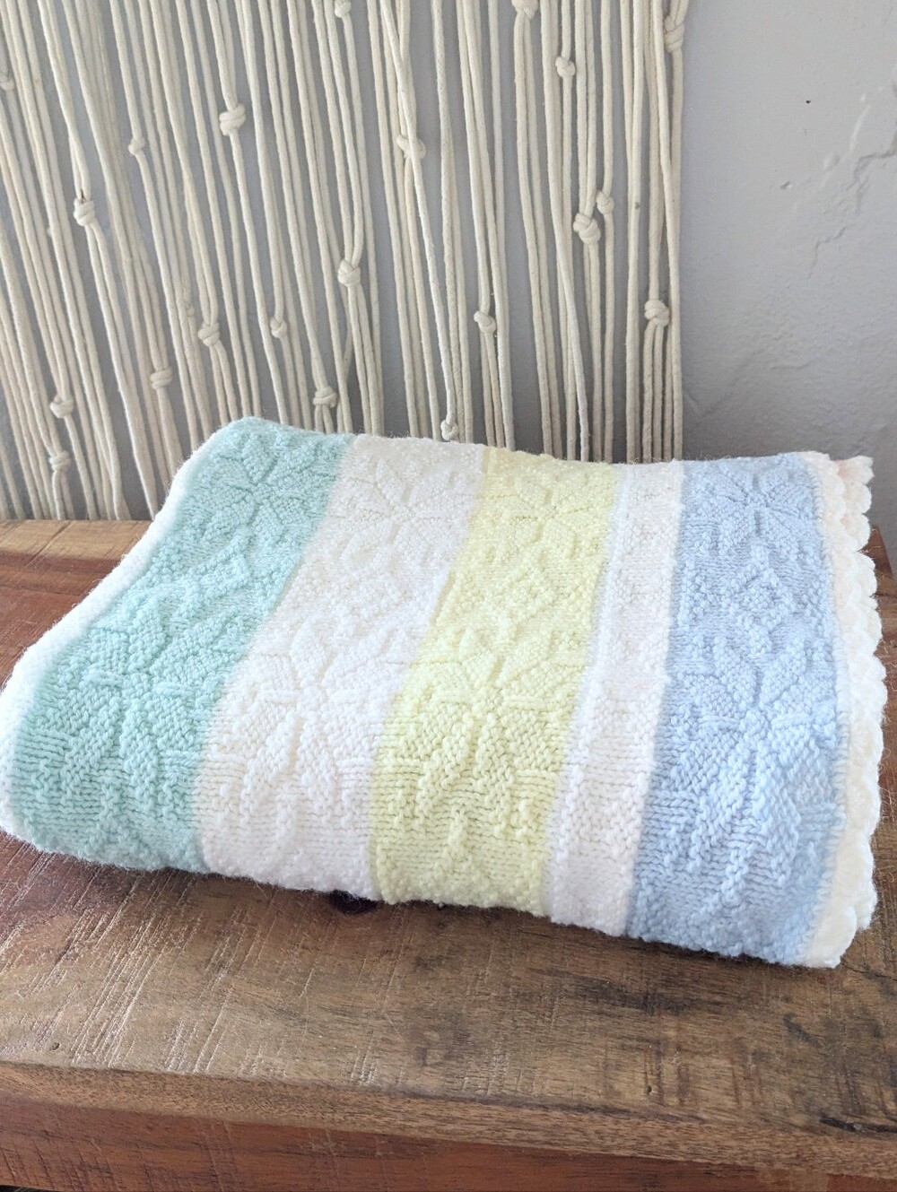 Vintage Handmade Pastel Striped Knit Baby Blanket Scalloped Trim Soft